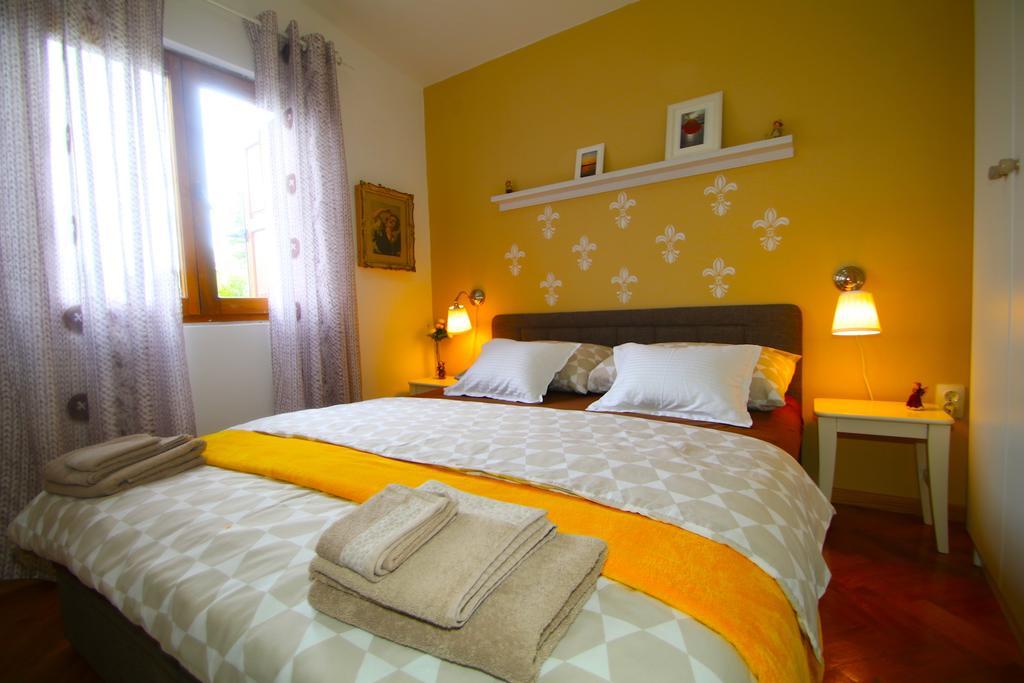 Holiday Home Jelena Zastrazisce Exterior photo
